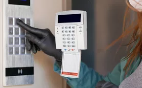 Video Intercom Sistemleriyle Davetsiz Misafirlere Geçiş Yok Video Intercom Sistemleriyle Davetsiz Misafirlere Geçiş Yok